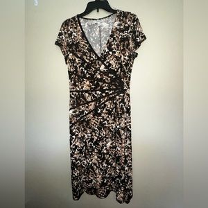 Dress Barn Dress short sleeve rouched middle size 12